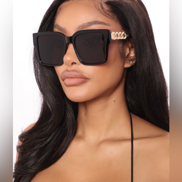 SQUARE SUNGLASSES - BLACK - Picture 2 of 4